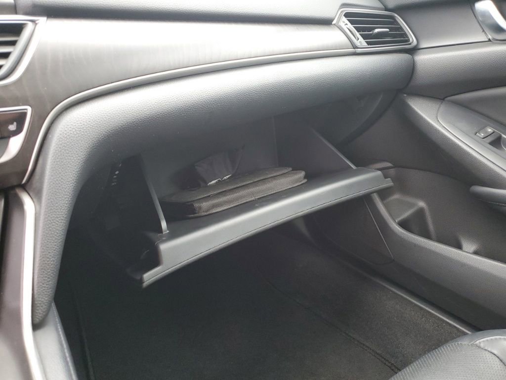 Used 2018 Honda Accord EX-L image 26