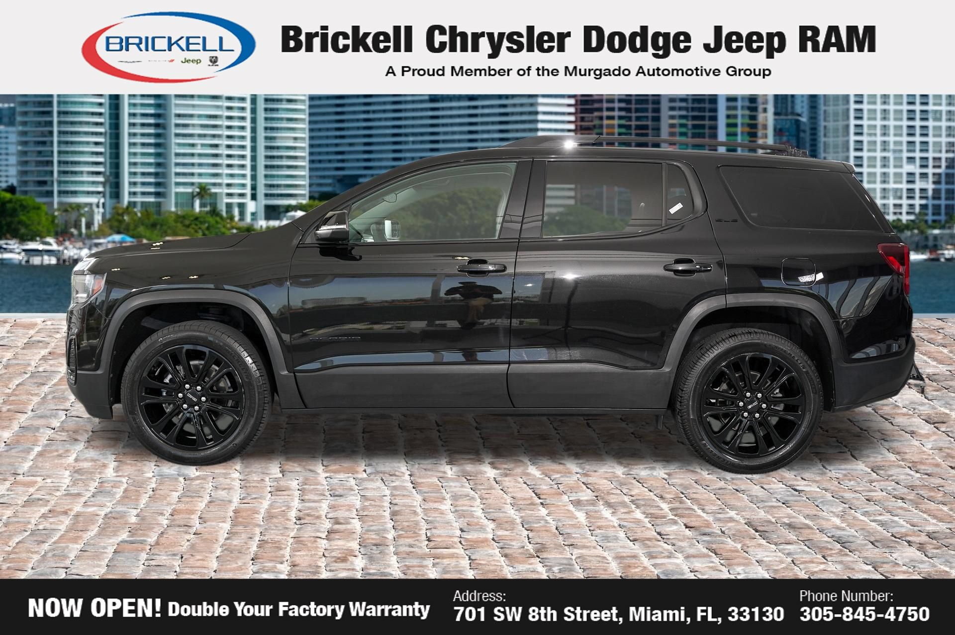 Used 2022 GMC Acadia SLE w/ Driver Convenience Package FWD image 4