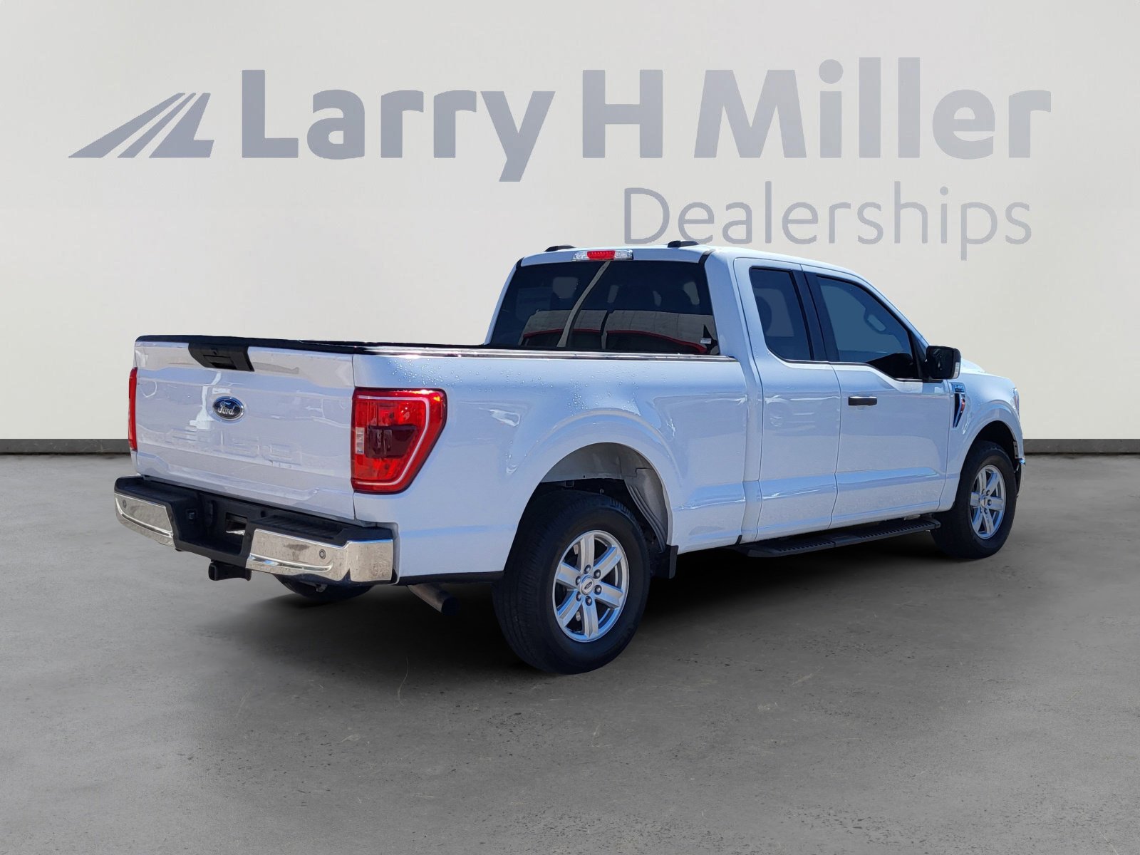 Used 2021 Ford F150 XLT w/ Equipment Group 301A Mid image 5