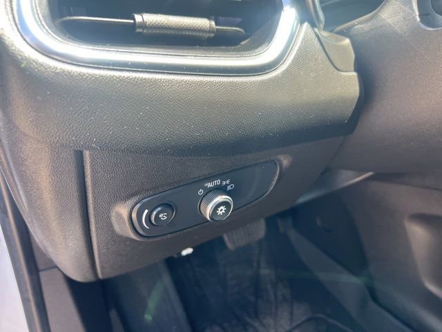 Used 2022 Chevrolet Equinox LT image 19