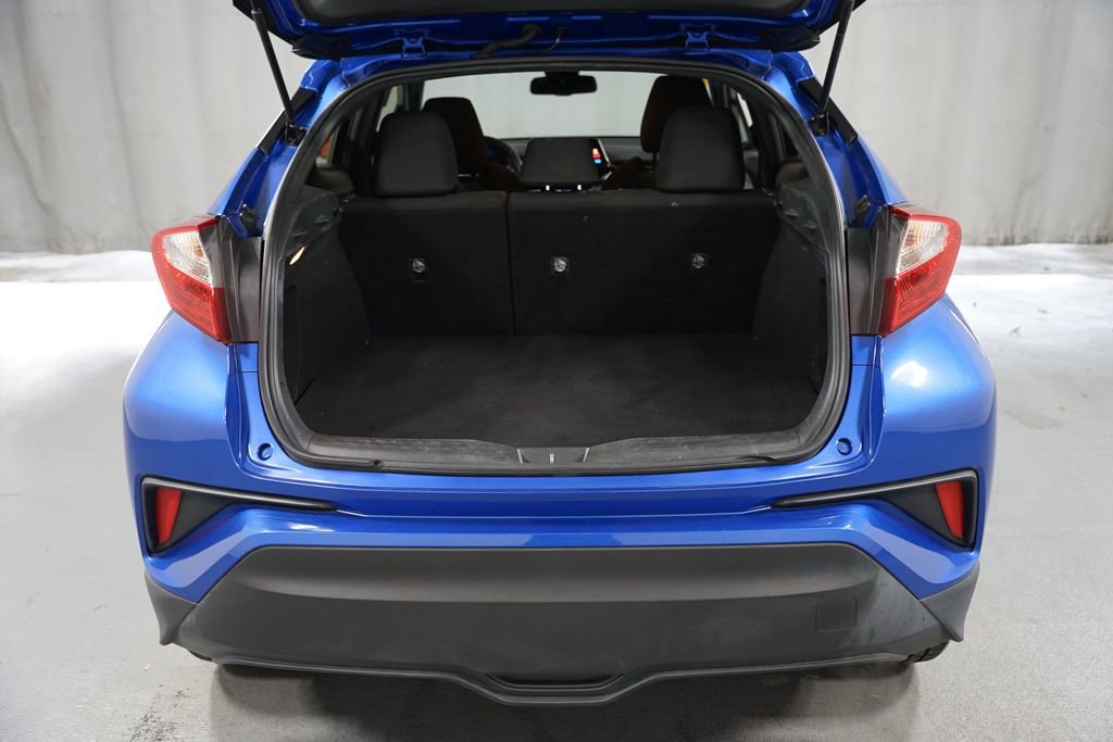 Used 2018 Toyota C-HR XLE image 30