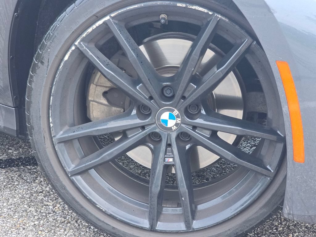 Used 2021 BMW 330i xDrive Sedan w/ M Sport Package AWD/4WD image 10