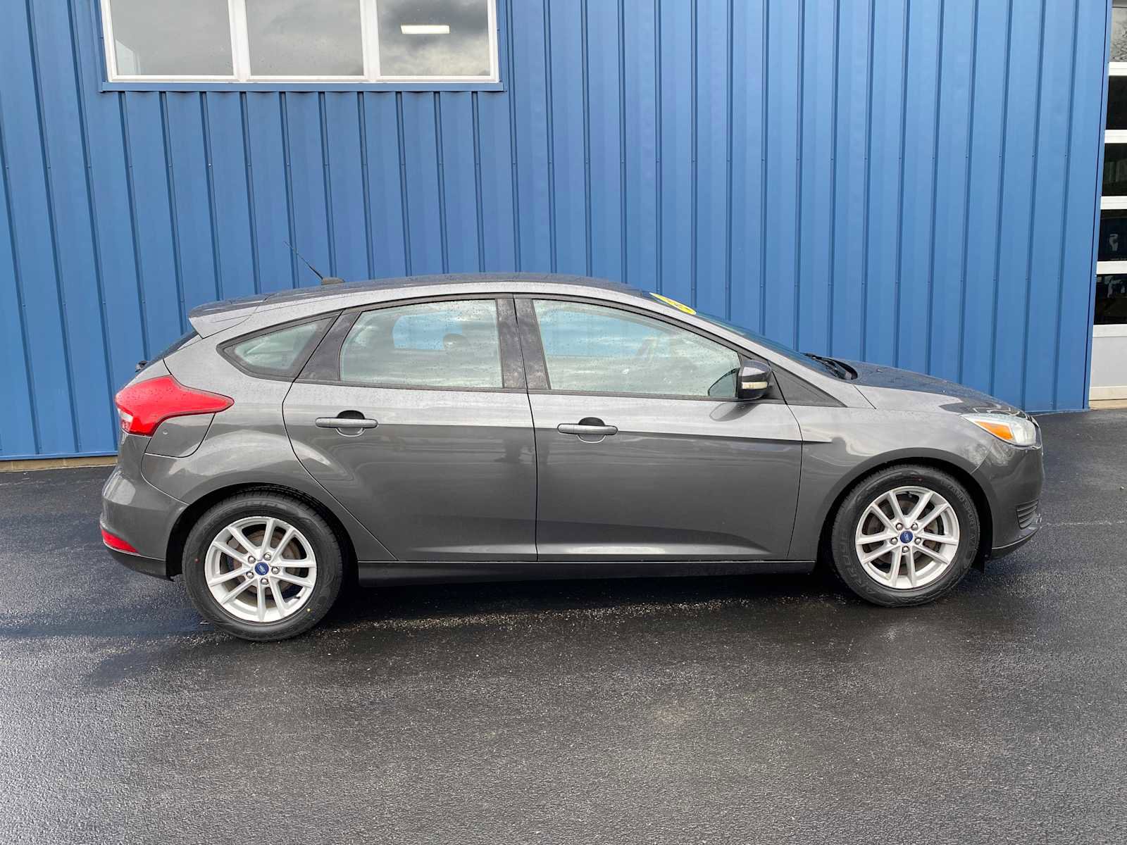 Used 2015 Ford Focus SE image 14
