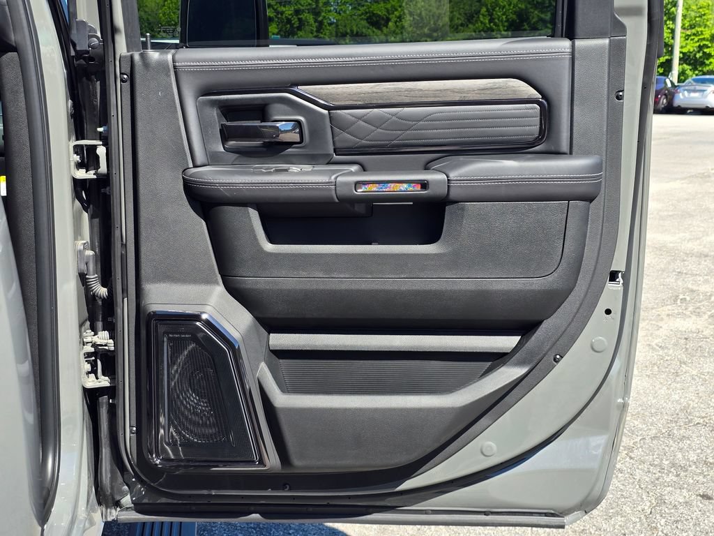New 2026 RAM 2500 Limited AWD/4WD image 39