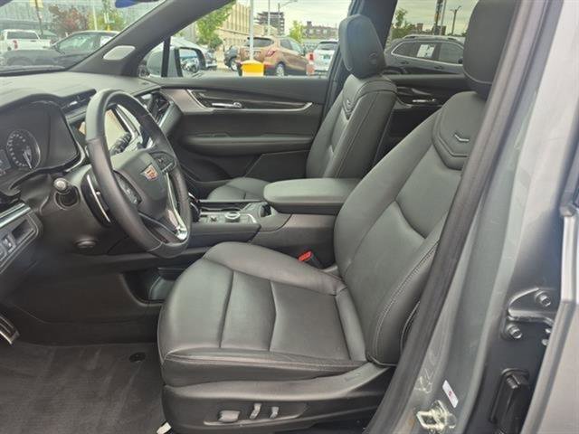 Used 2024 Cadillac XT6 Sport image 38