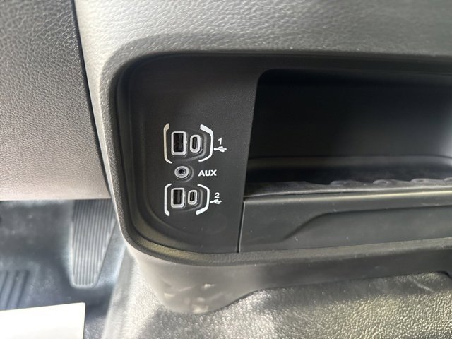 New 2025 RAM 4500 4x4 Crew Cab DRW image 31
