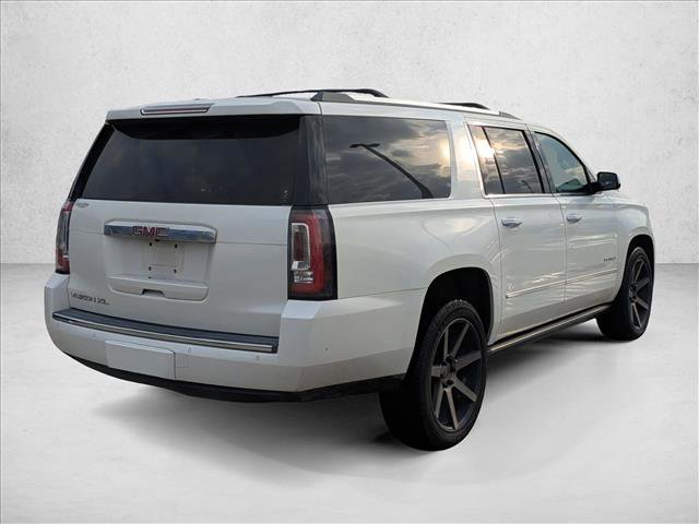 Used 2018 GMC Yukon XL Denali image 5