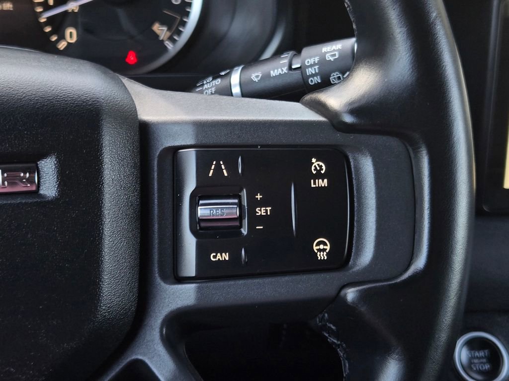 Used 2023 Land Rover Defender 90 X-Dynamic SE image 25