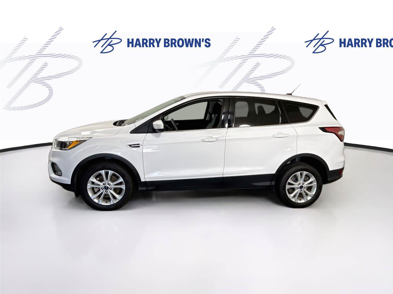 Used 2017 Ford Escape SE w/ SE Cold Weather Package AWD/4WD image 26