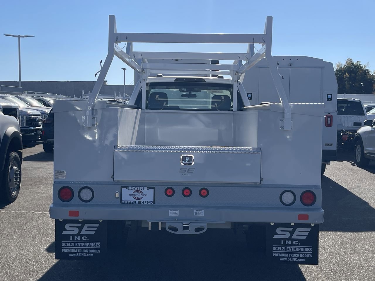 New 2024 Ford F450 XL w/ XL Chrome Package RWD image 5