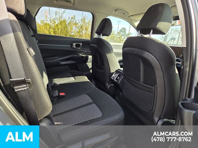 Used 2024 Kia Sorento LX image 12