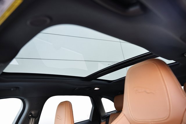 New 2026 Jaguar F-PACE R-Dynamic S image 14