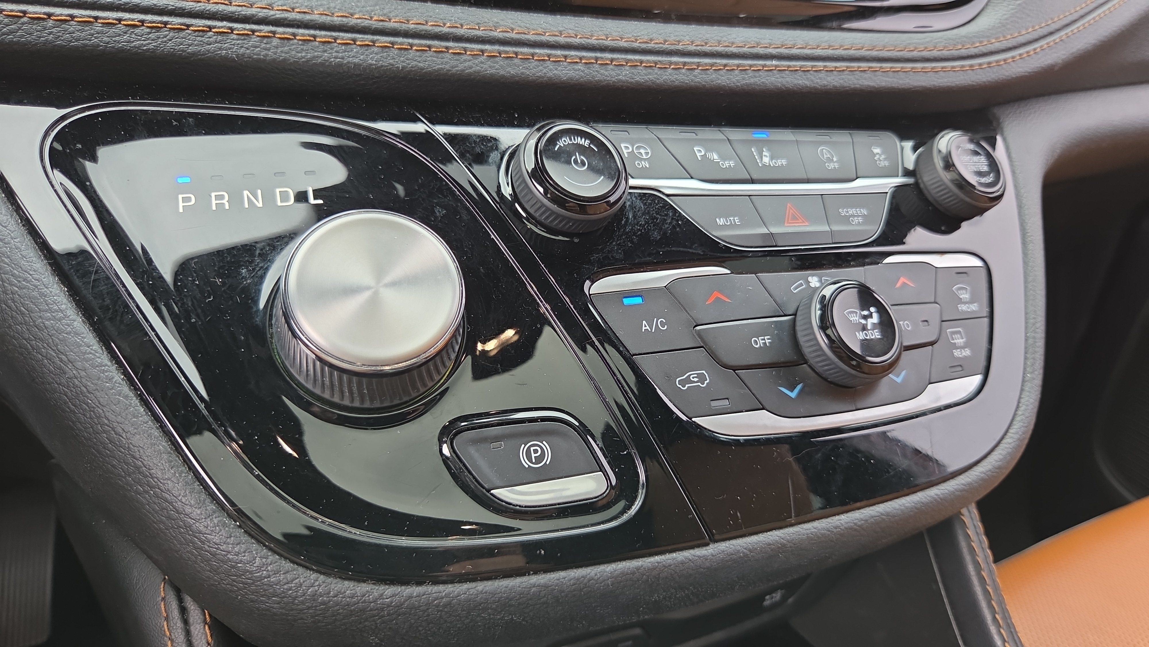 Used 2022 Chrysler Pacifica Pinnacle FWD image 20