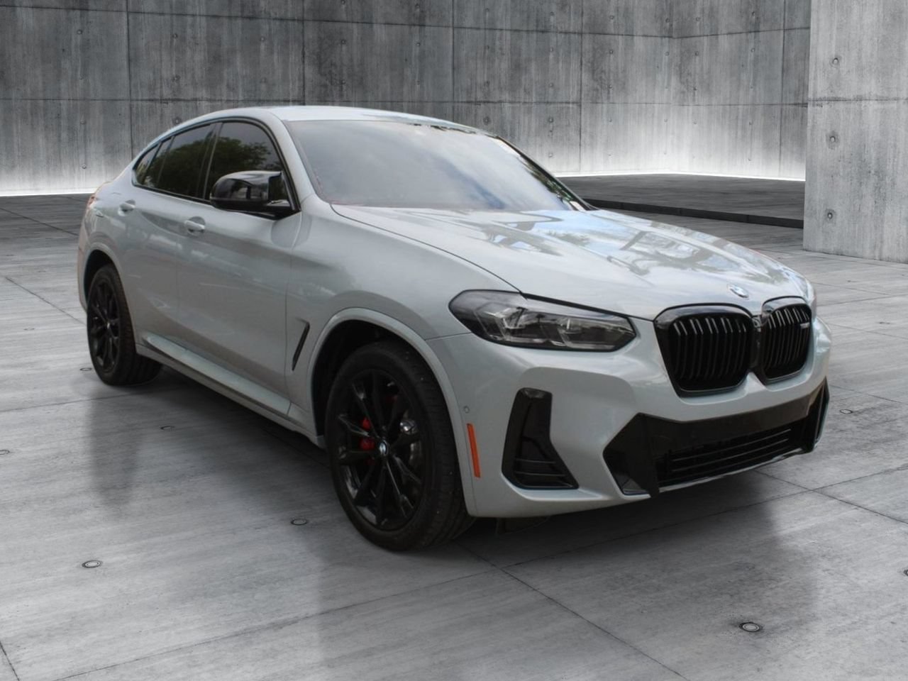 Used 2025 BMW X4 M40i w/ Premium Package AWD/4WD image 9