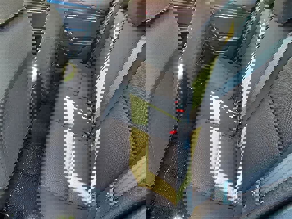 Used 2021 MAZDA MAZDA3 s image 9