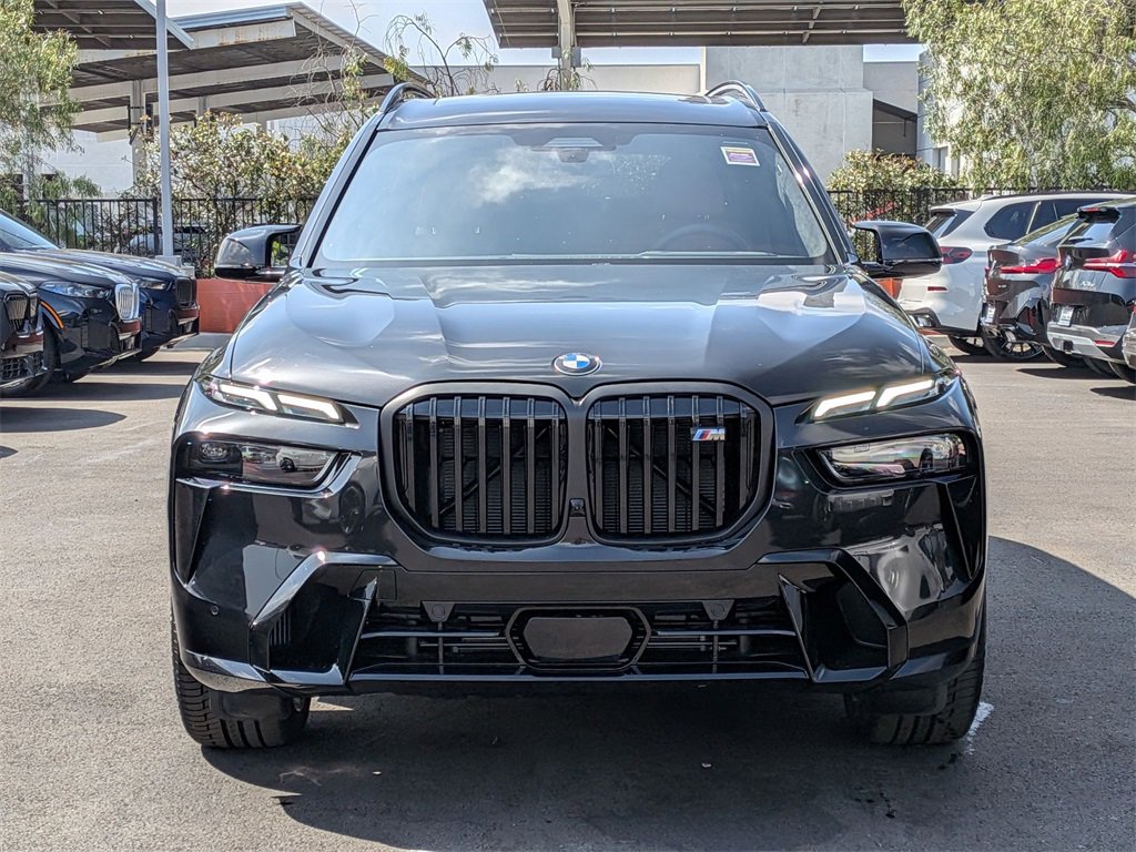 New 2026 BMW X7 M60i image 4