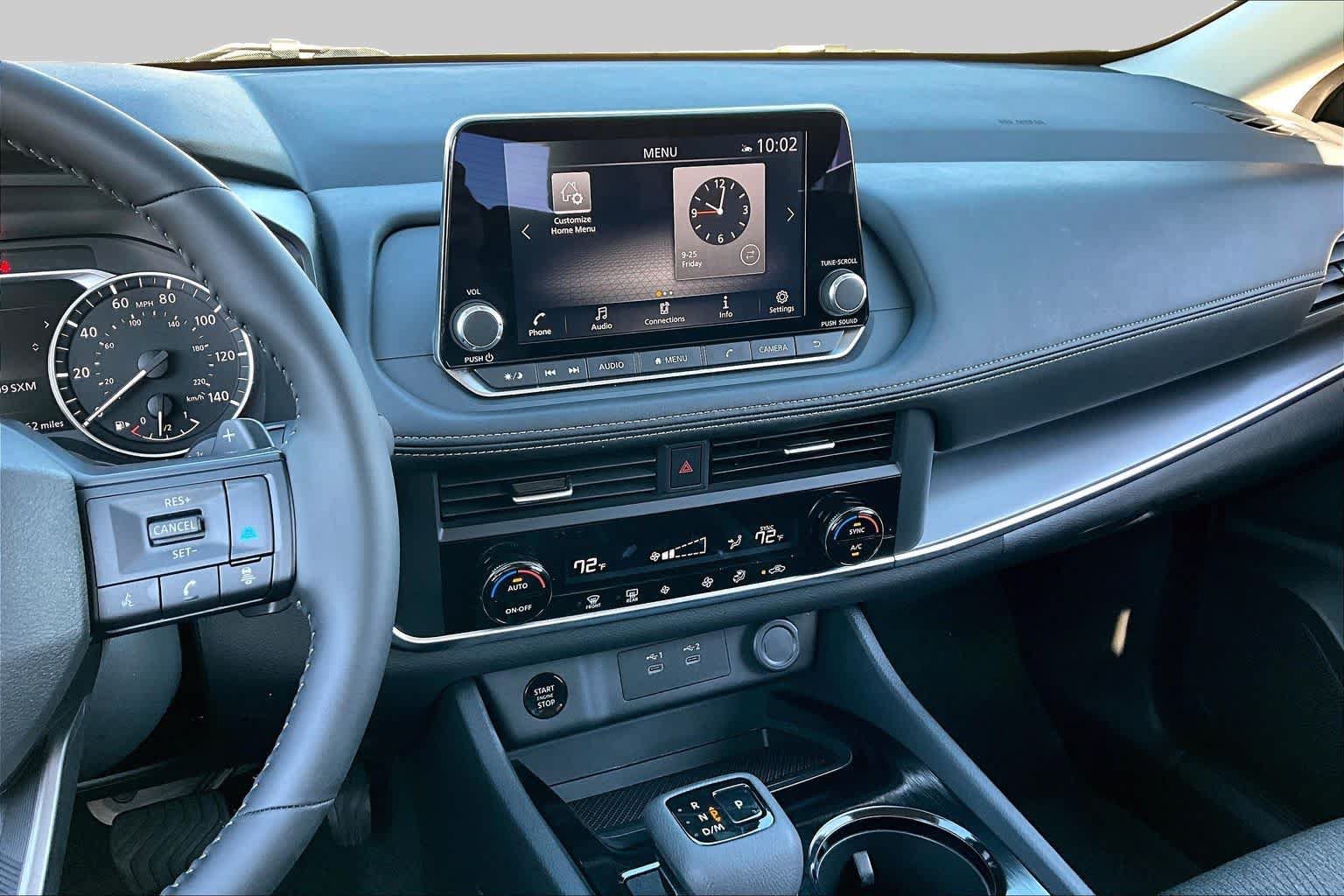 Certified 2026 Nissan Rogue SV FWD image 7