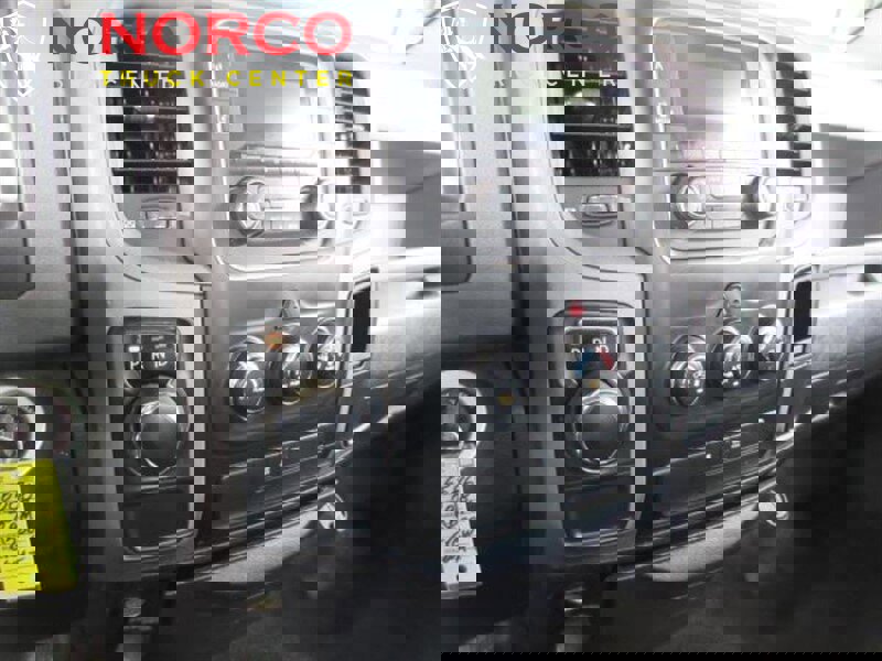Used 2018 RAM 1500 Tradesman w/ Chrome Appearance Group image 15