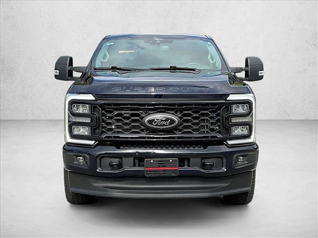 Used 2025 Ford F250 XLT w/ Black Appearance Package AWD/4WD image 2