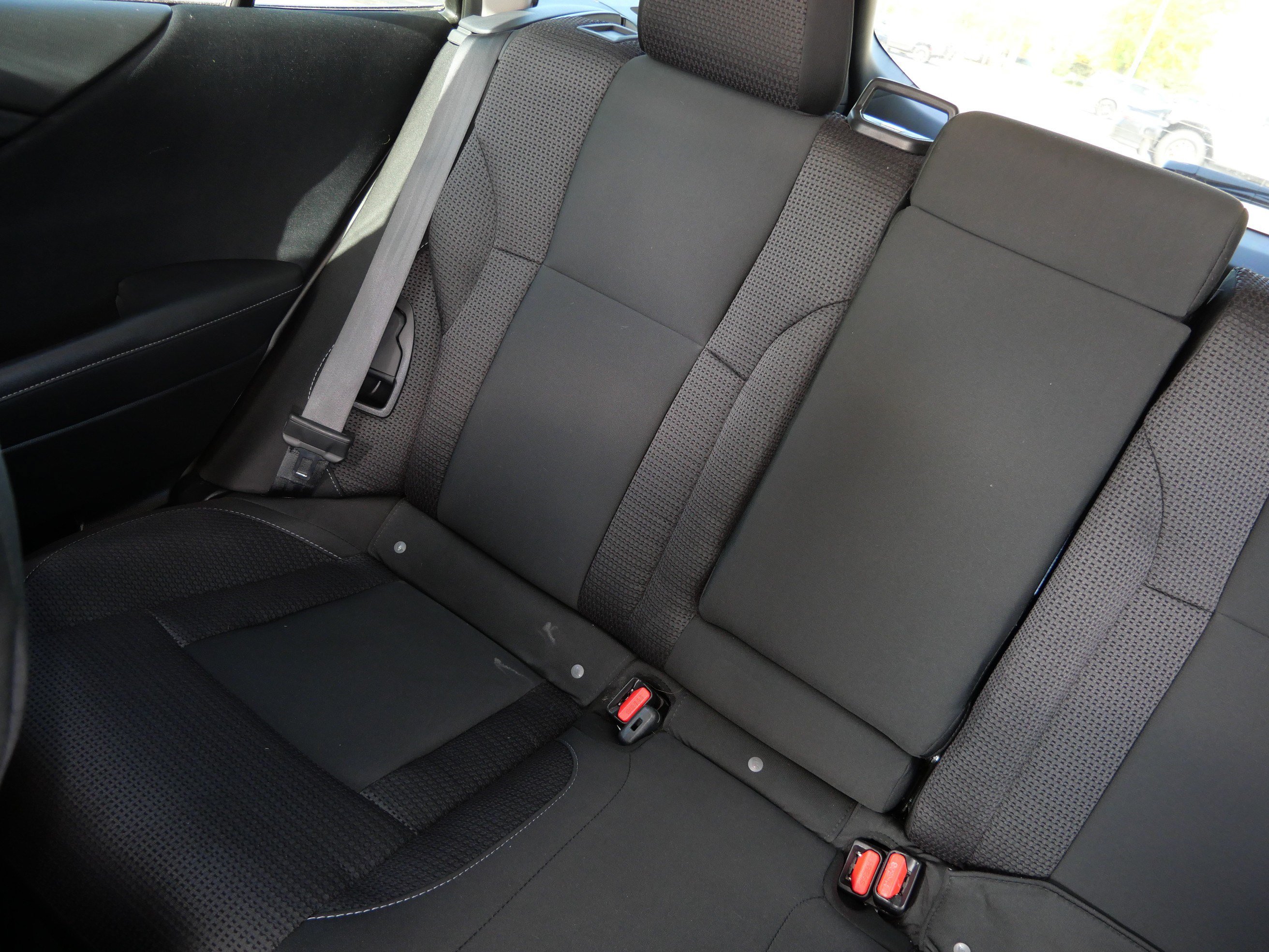 Used 2025 Subaru Outback Premium AWD/4WD image 12