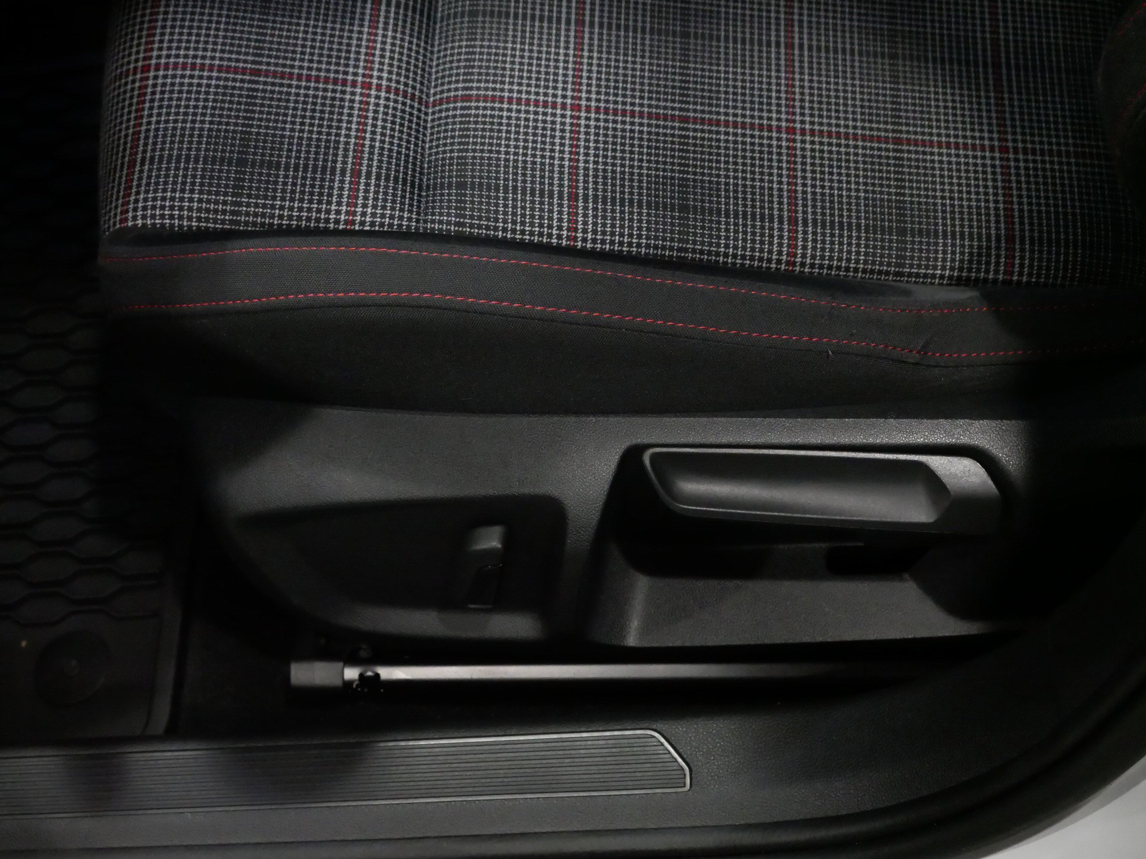 Certified 2024 Volkswagen GTI S image 19