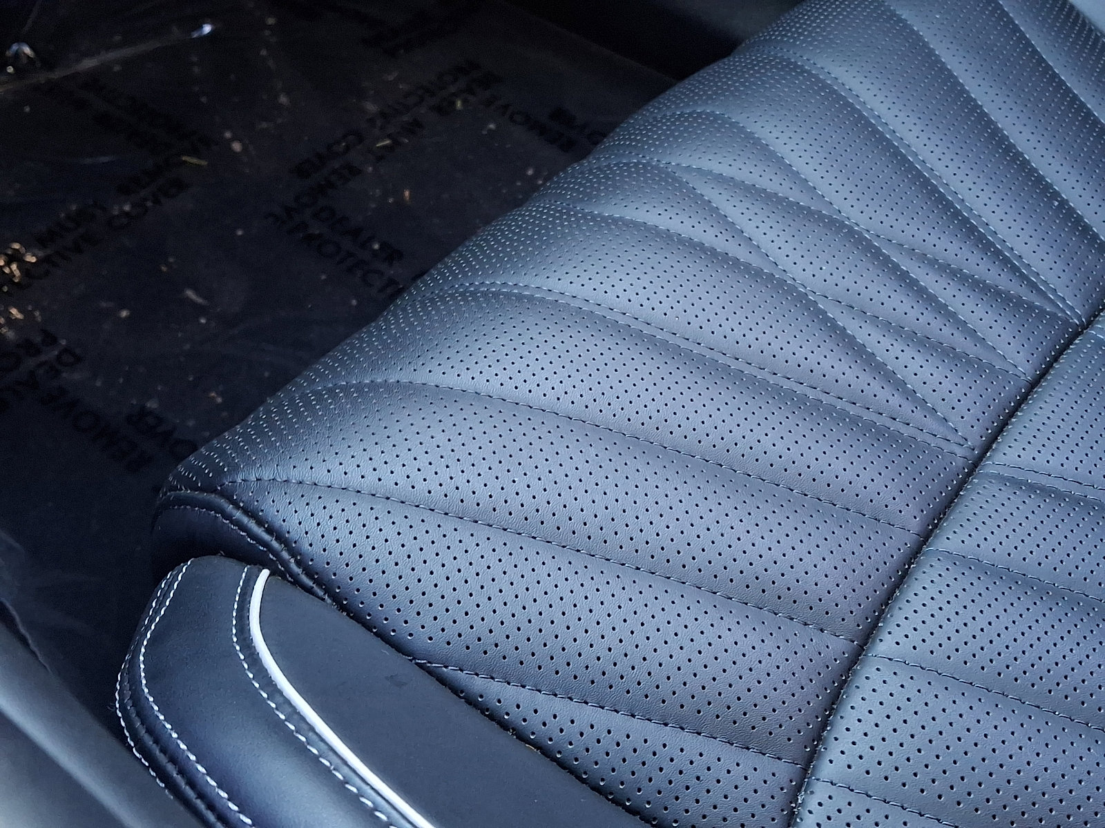 Used 2023 Genesis G90 3.5T image 26