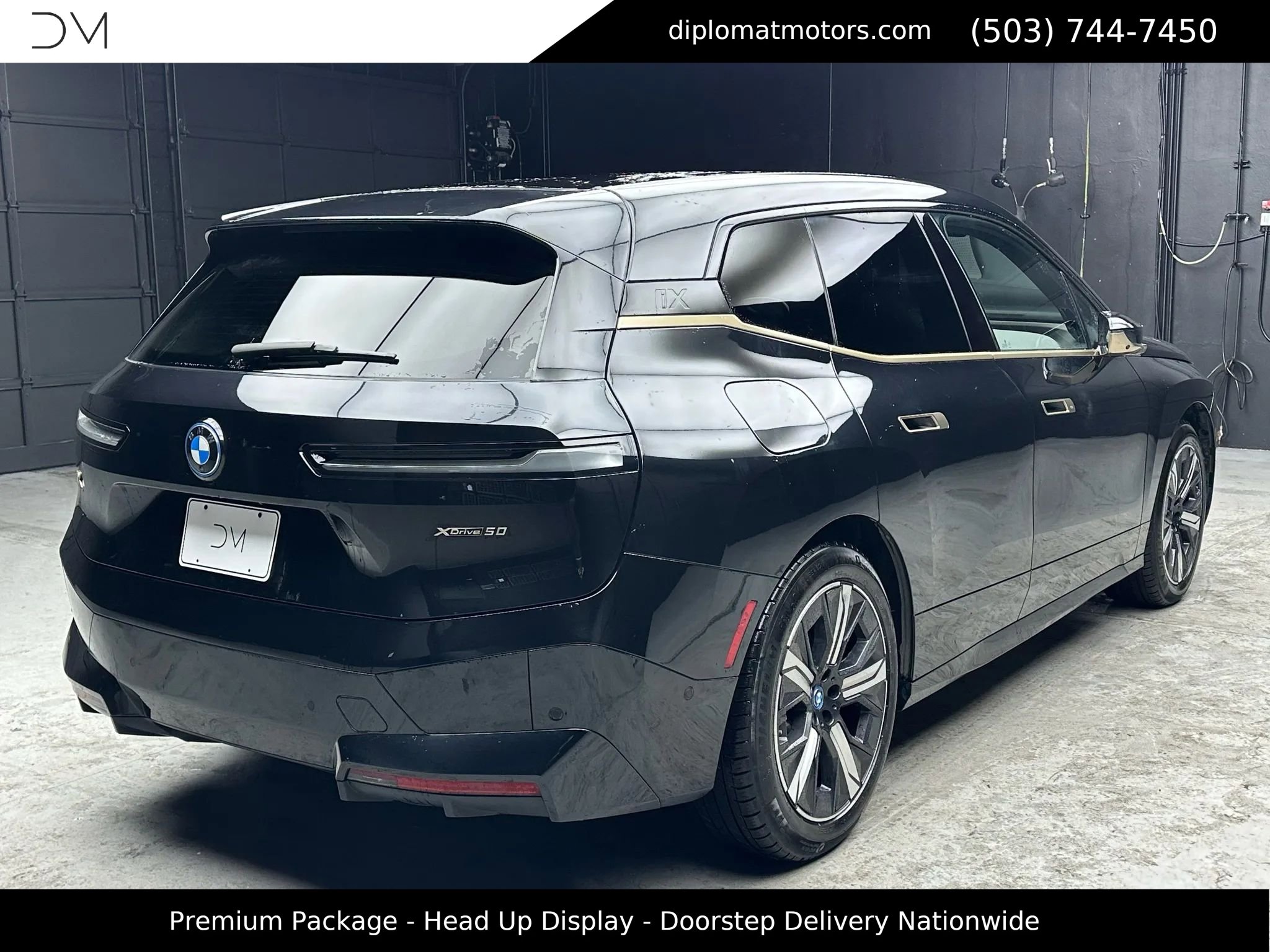 Used 2022 BMW iX xDrive50 w/ Premium Package image 7