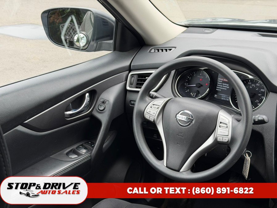 Used 2016 Nissan Rogue S AWD/4WD image 13