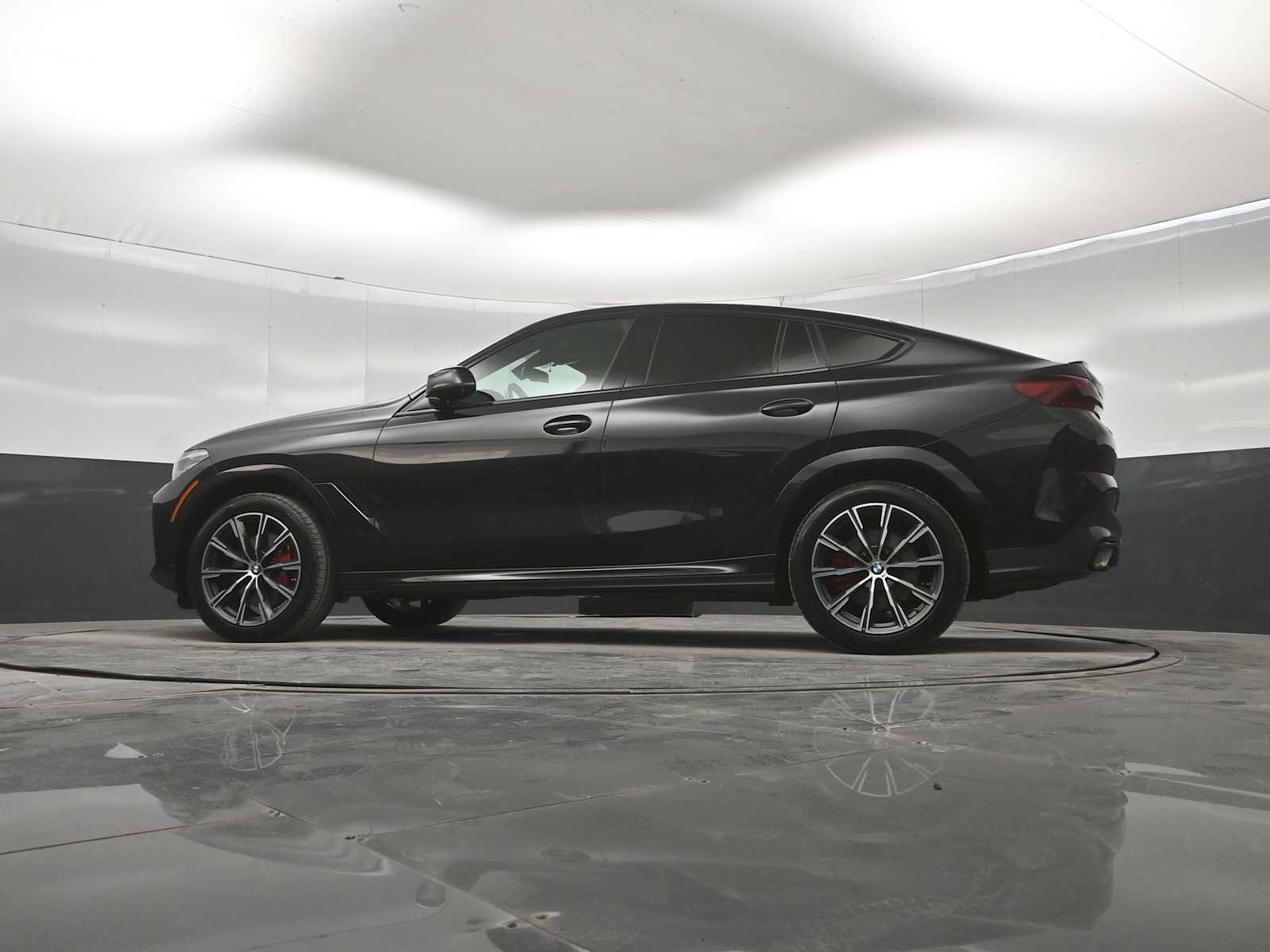 Used 2023 BMW X6 xDrive40i w/ M Sport Package AWD/4WD image 38