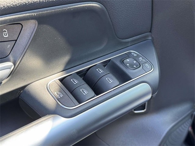 Certified 2025 Mercedes-Benz GLA 250 4MATIC image 18