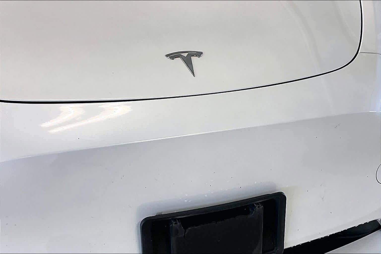 Used 2024 Tesla Model Y Performance image 30