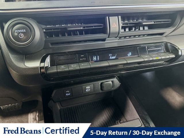 Used 2023 Toyota Prius LE image 20