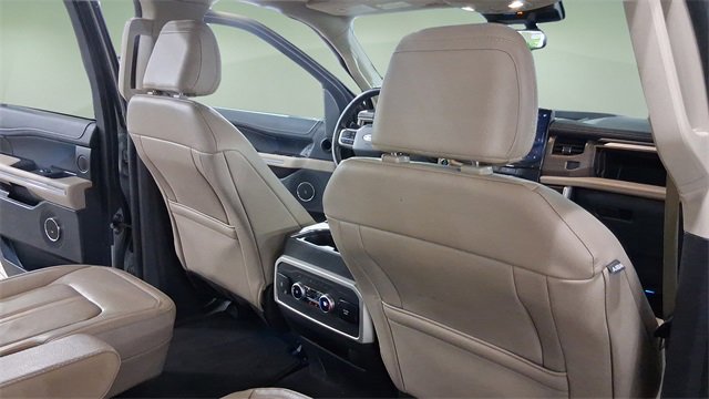 Used 2024 Ford Expedition Limited image 16