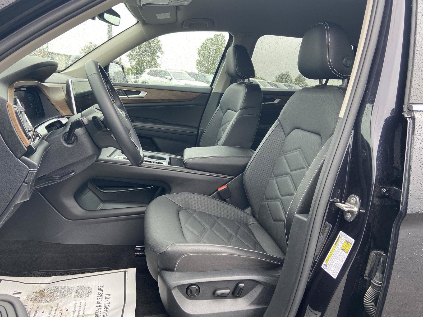 Used 2026 Volkswagen Atlas SE AWD/4WD image 23