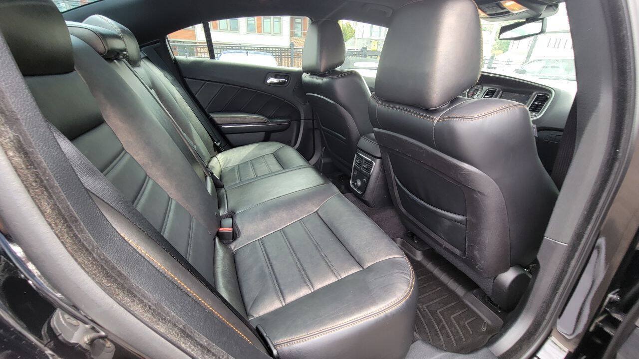 Used 2014 Dodge Charger R/T RWD image 22