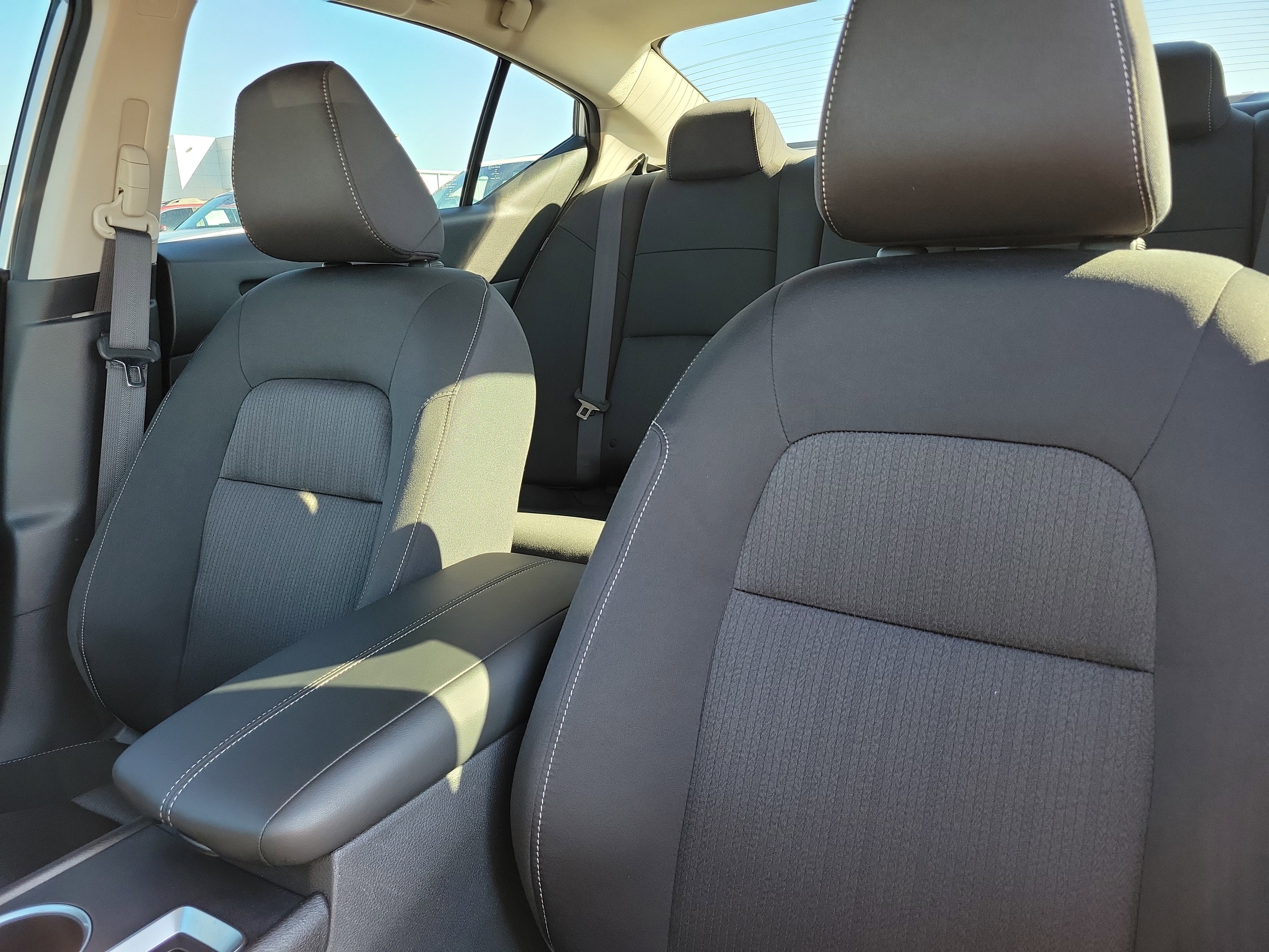 Used 2019 Nissan Altima 2.5 SV image 14