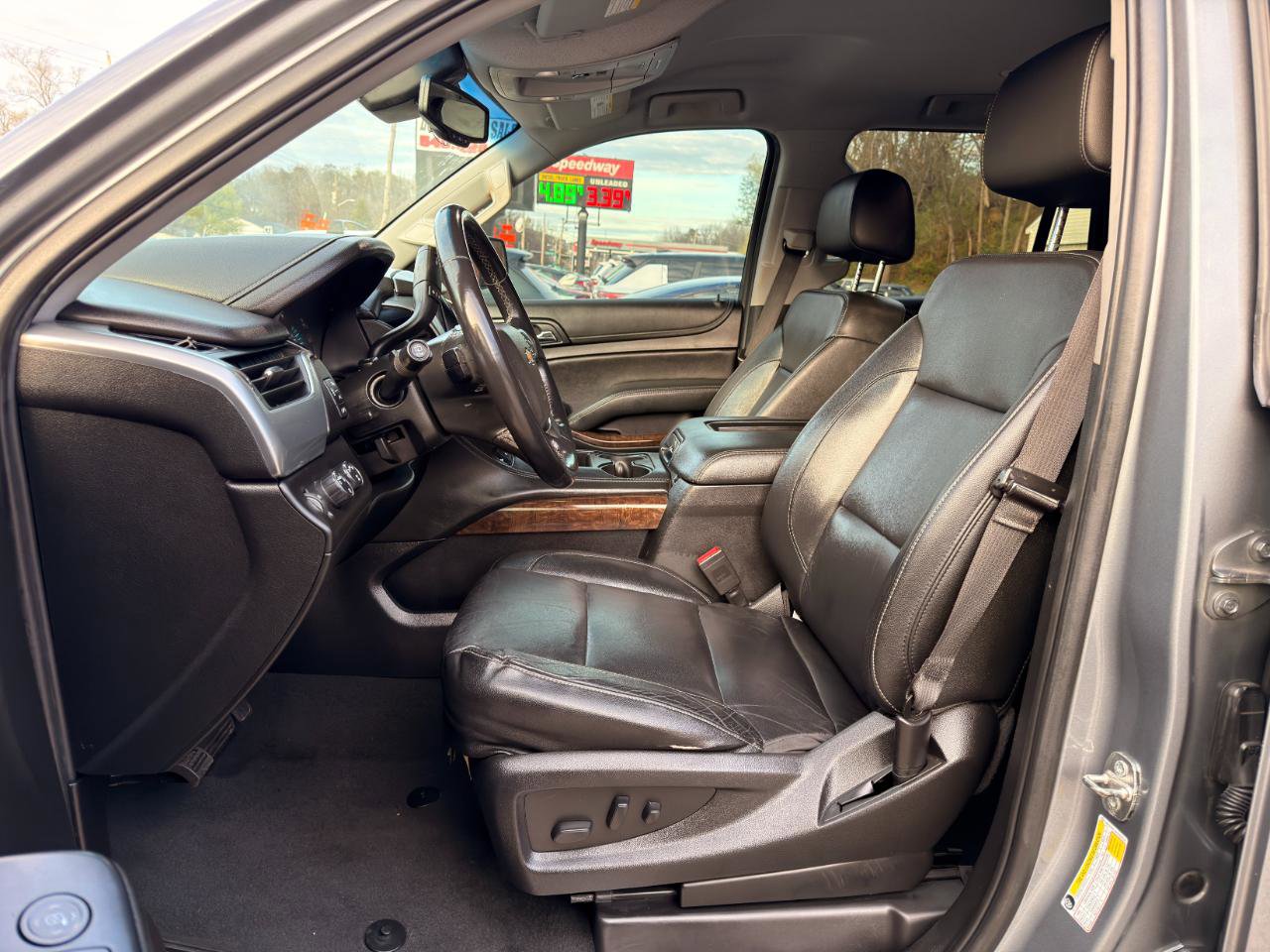 Used 2019 Chevrolet Tahoe LT AWD/4WD image 9