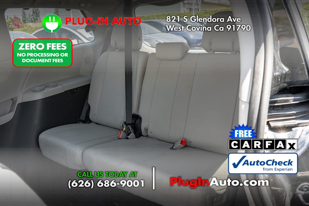 Used 2015 Toyota Sienna Limited FWD image 15