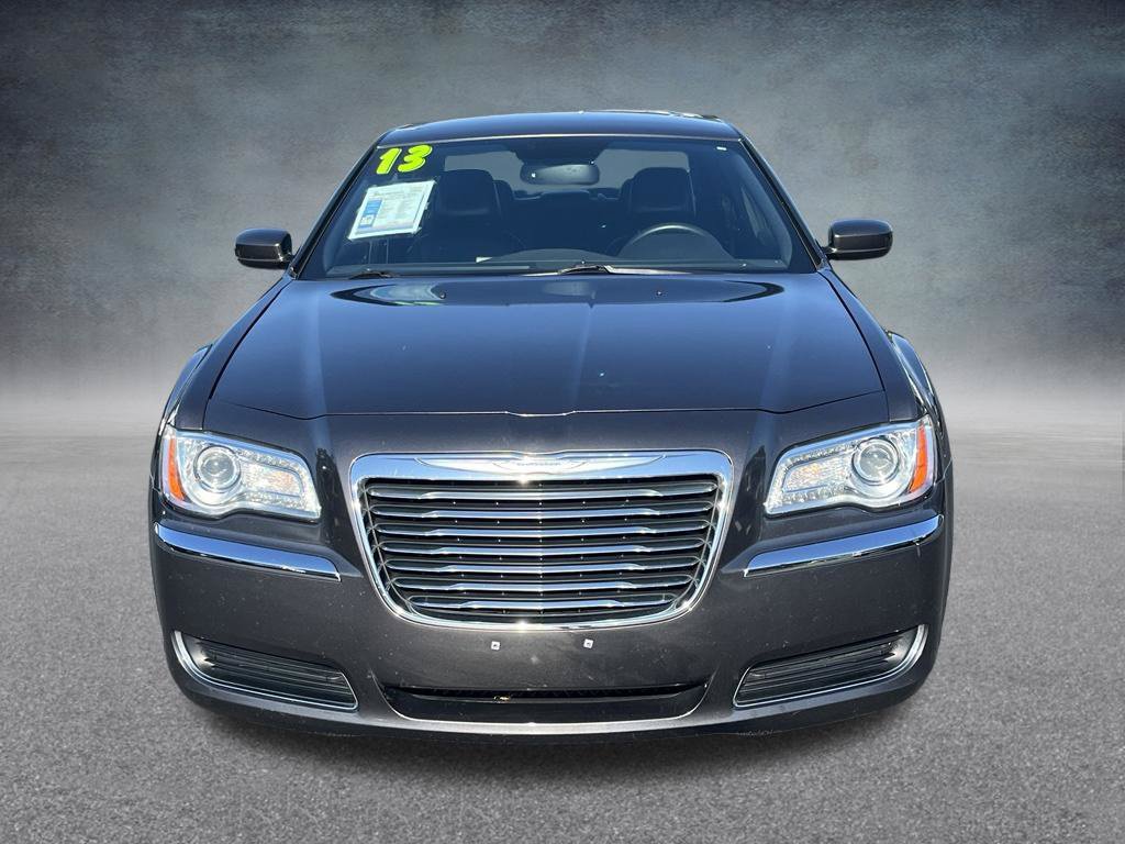 Used 2013 Chrysler 300 RWD image 2