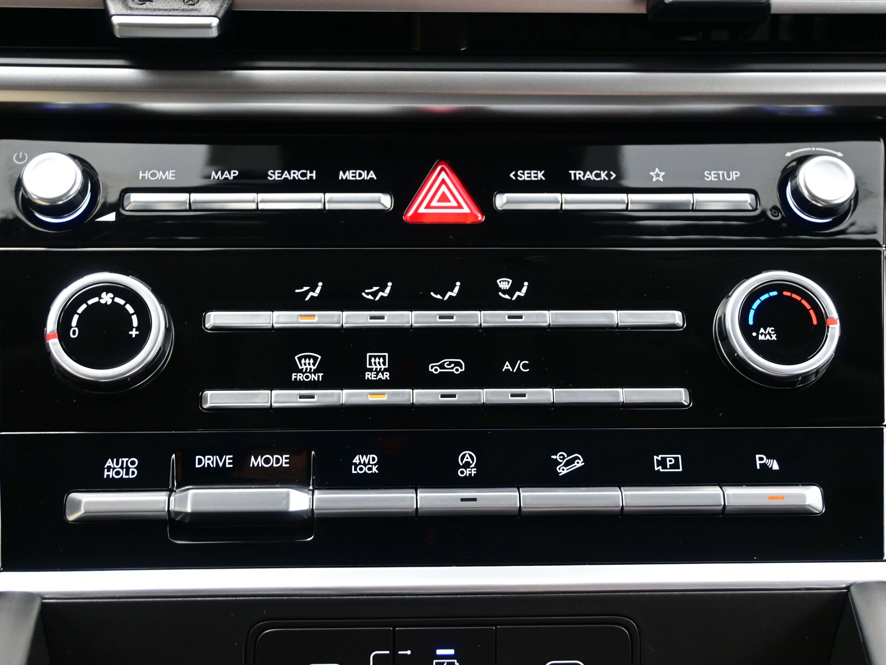 Certified 2026 Hyundai Santa Fe SE image 22