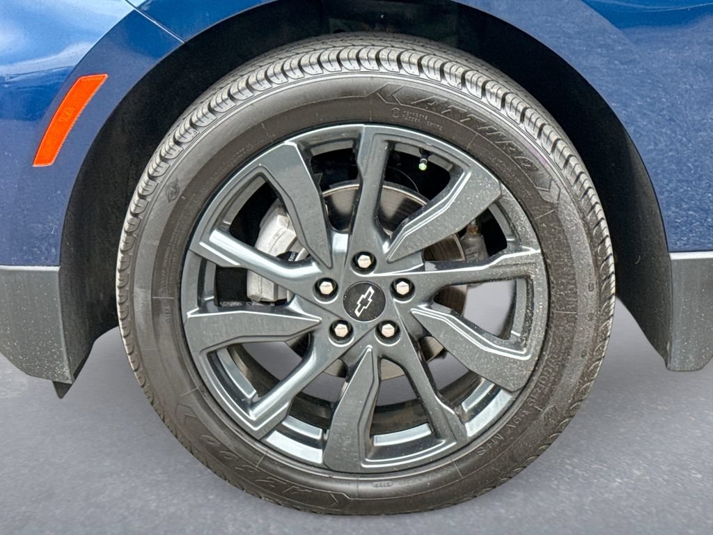 Used 2023 Chevrolet Equinox RS AWD/4WD image 18