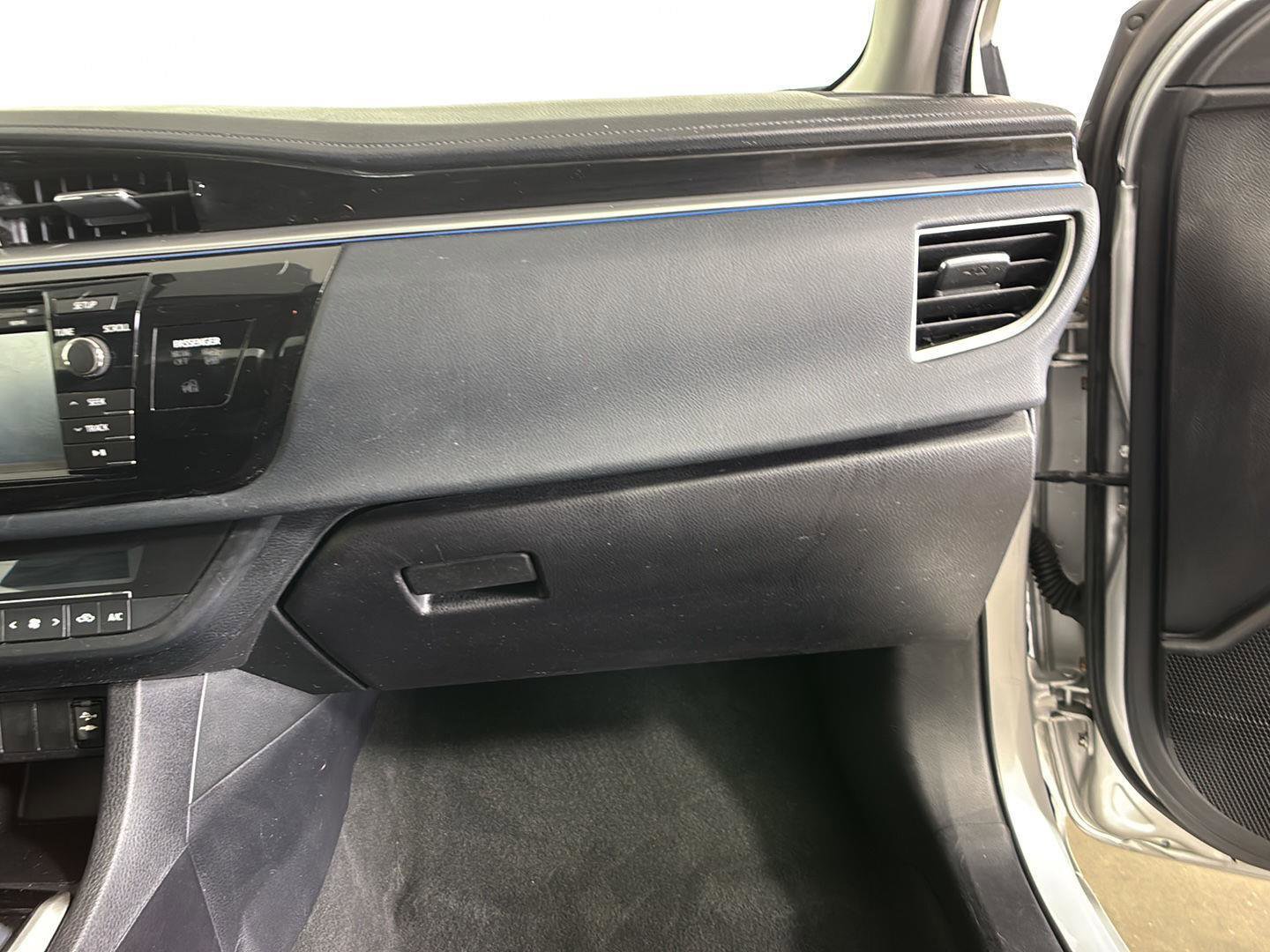Used 2015 Toyota Corolla S FWD image 23
