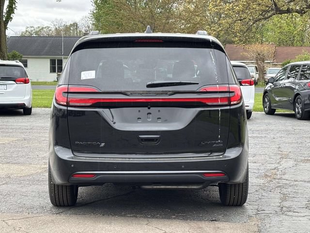New 2027 Chrysler Pacifica Limited w/ S Appearance Package AWD/4WD image 35