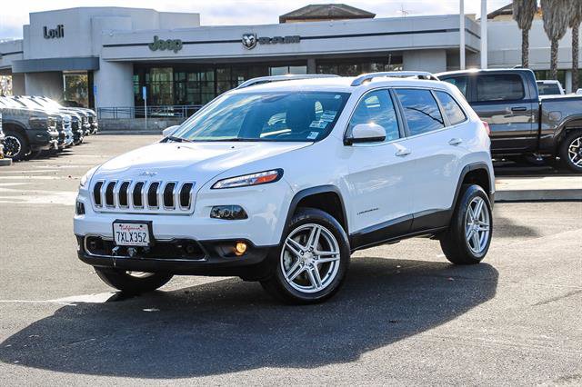 Used 2017 Jeep Cherokee Limited w/ Luxury Group image 1