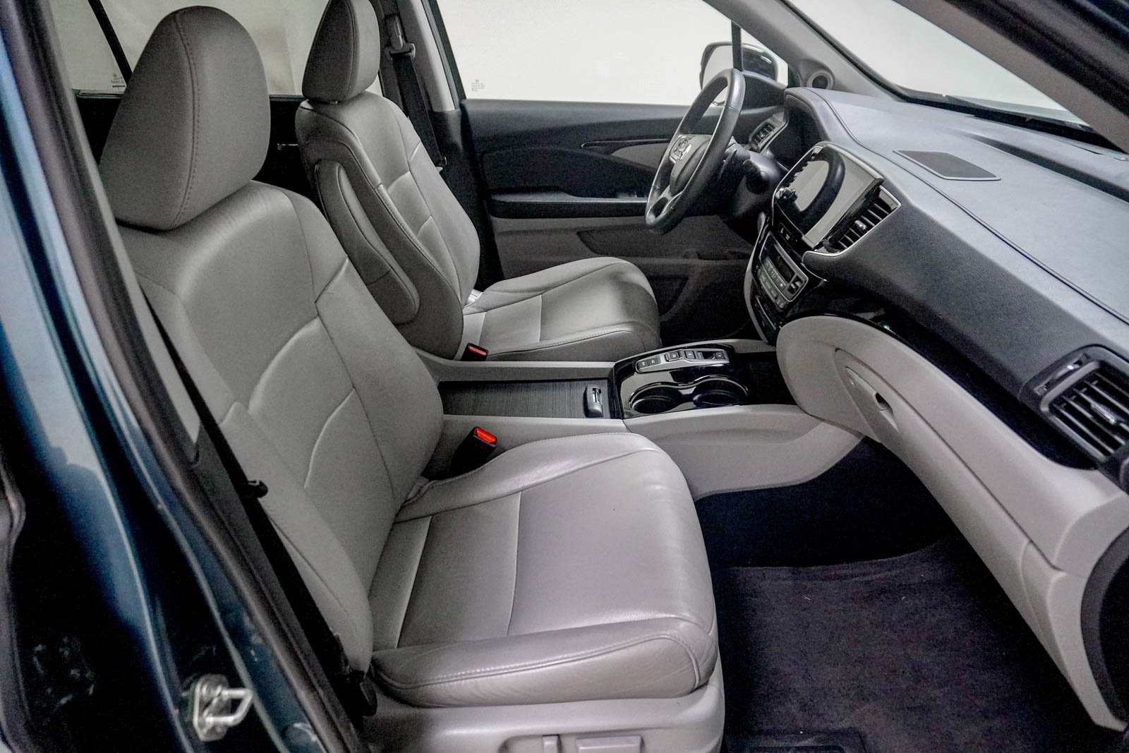 Used 2020 Honda Pilot Touring image 33