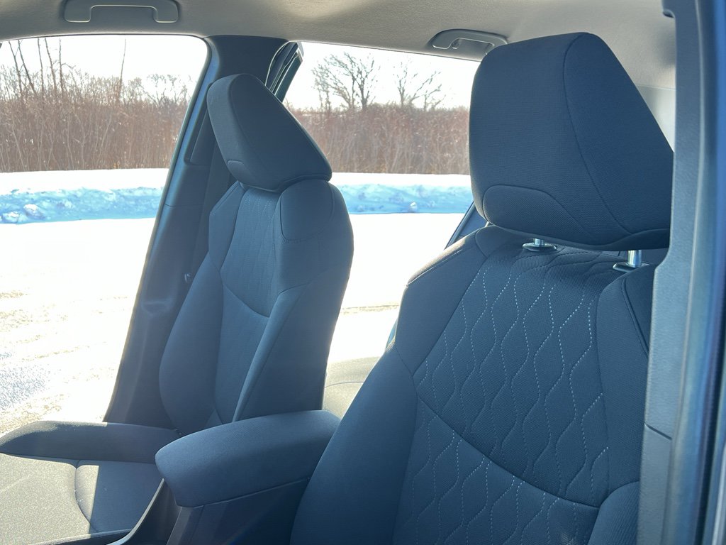 Used 2024 Toyota Corolla Cross LE image 16