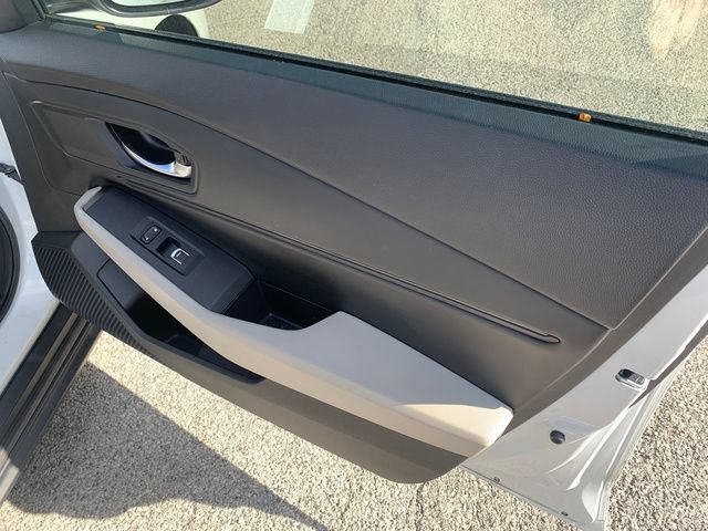 Used 2023 Honda Accord EX image 14