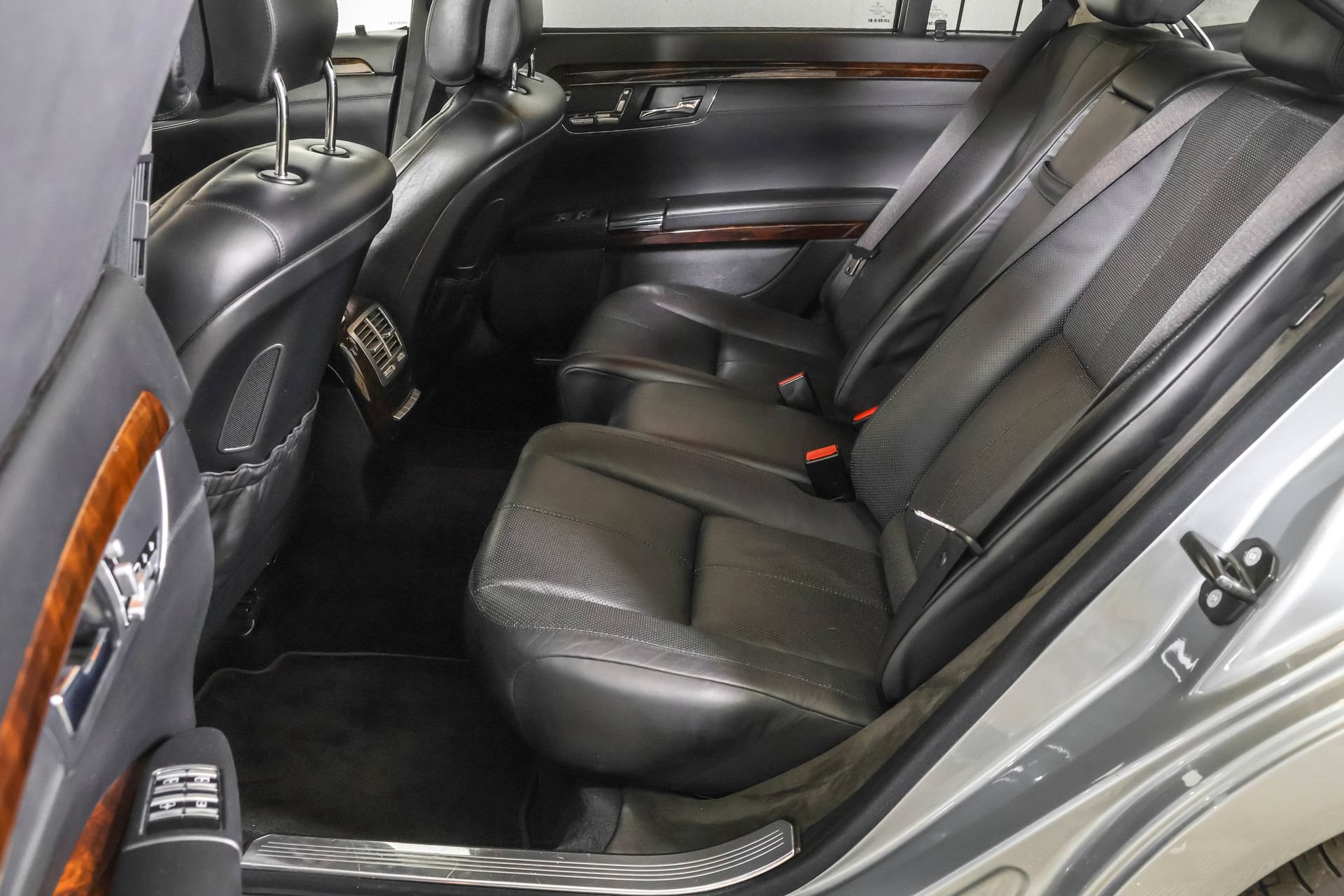 Used 2007 Mercedes-Benz S 600 image 38