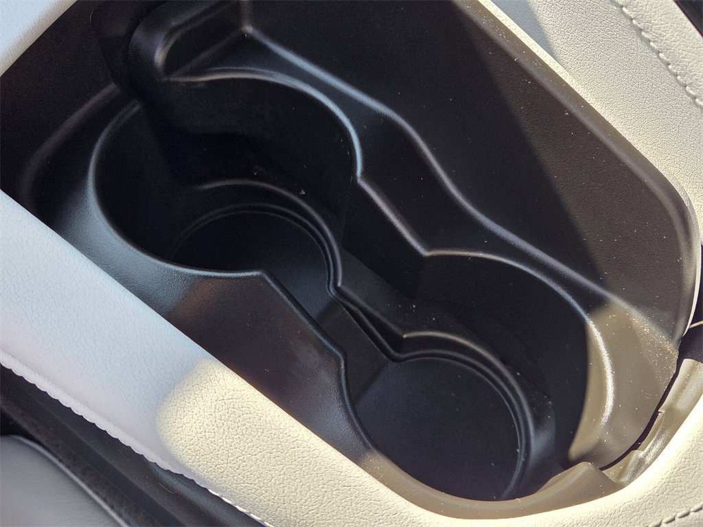 Used 2024 Chevrolet Corvette Stingray Preferred Cpe w/ Z51 Performance Package image 24