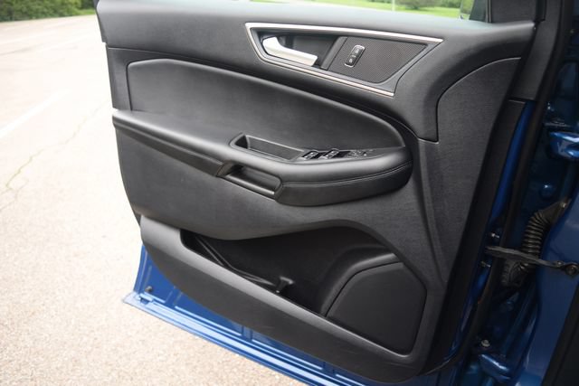 Used 2021 Ford Edge SEL w/ Cargo Accessory Package AWD/4WD image 18